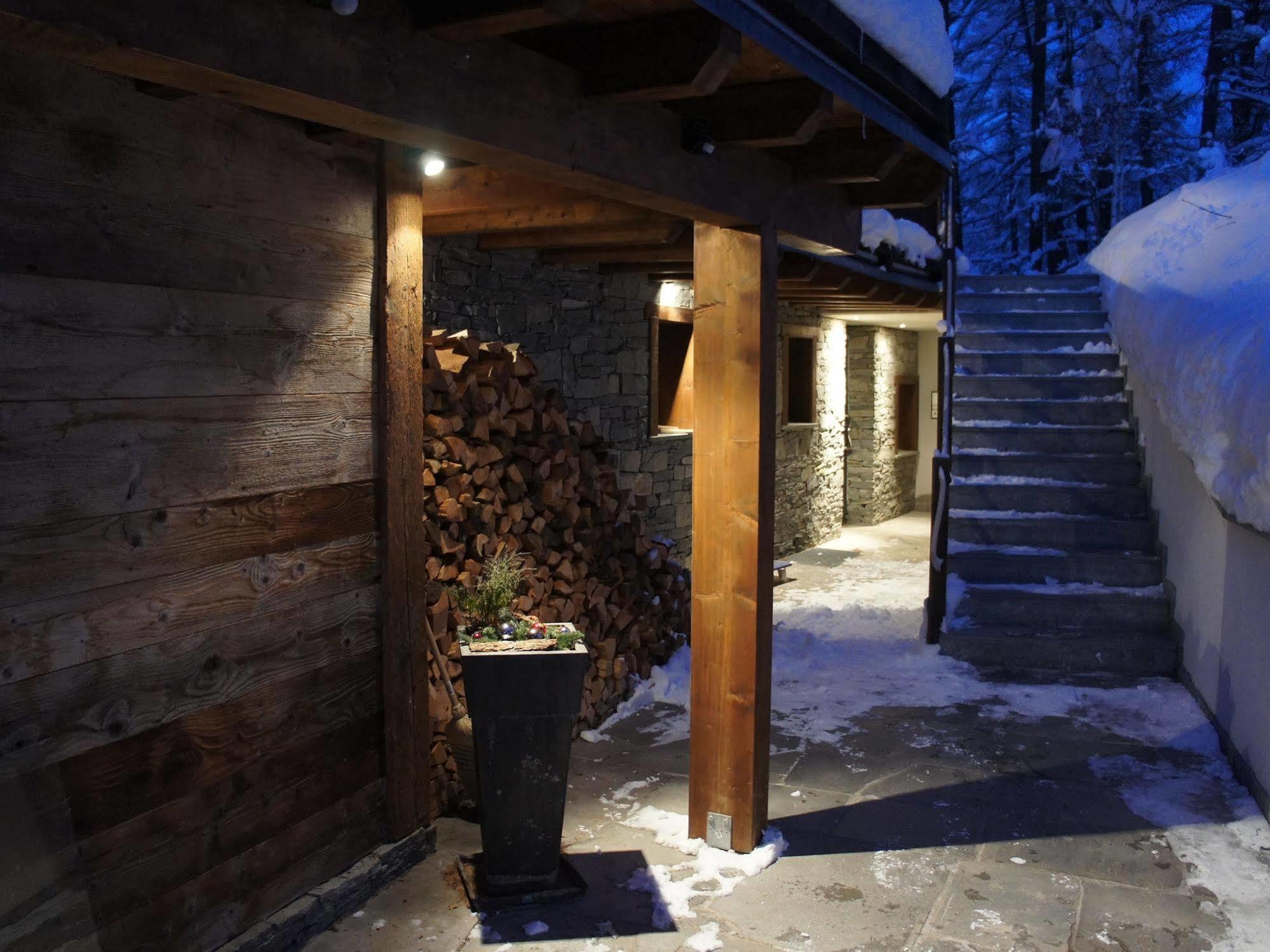 Vila Chalet A La Casa Zermatt Exteriér fotografie